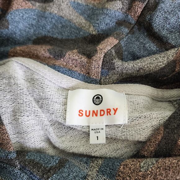 SUNDRY Womens Camo Crop Hoodie Size Small Multicolor Camo Stretchy Comfy Cozy - Picture 6 of 10